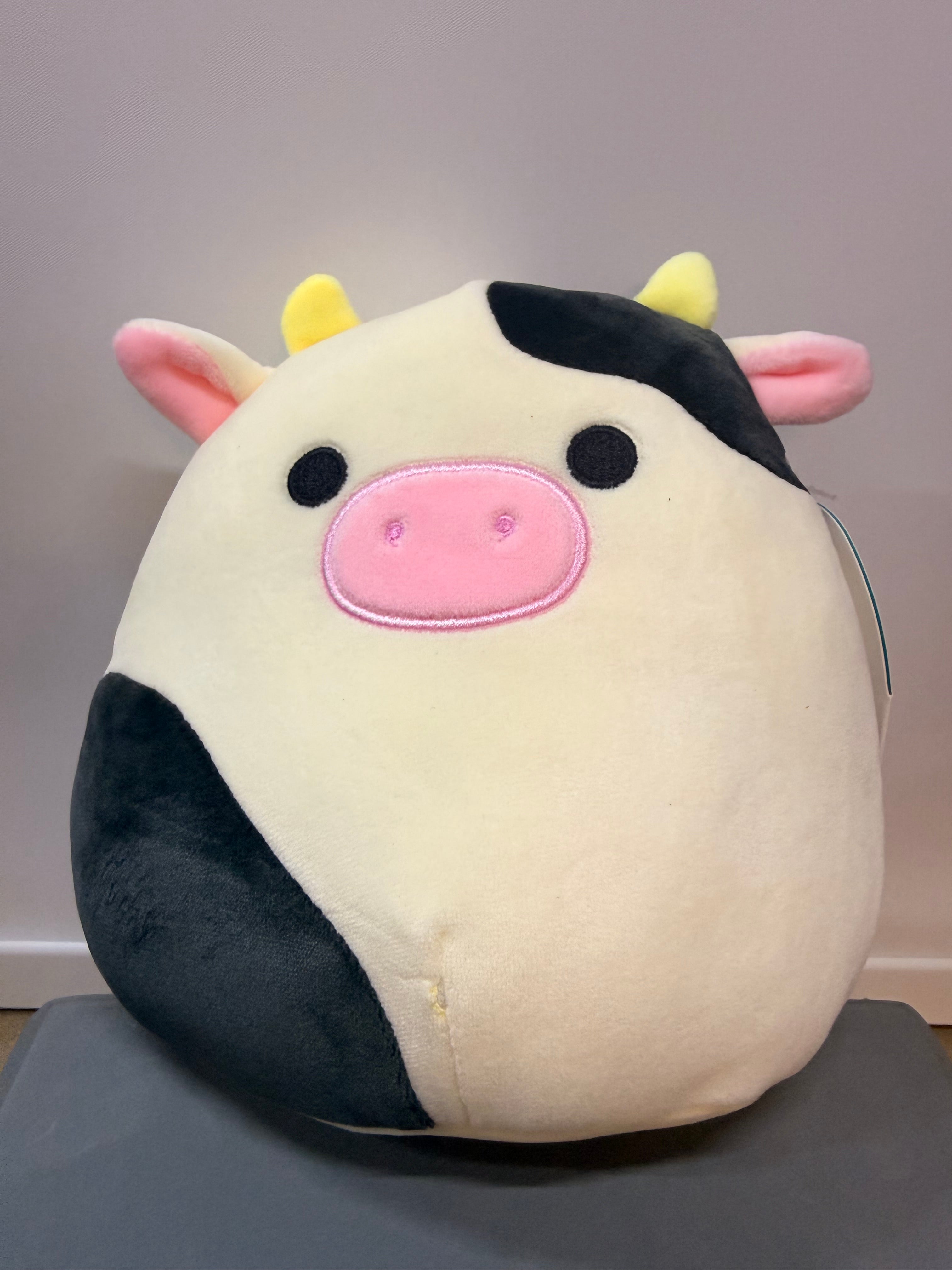 Squishmallows - 8" Connor Cow